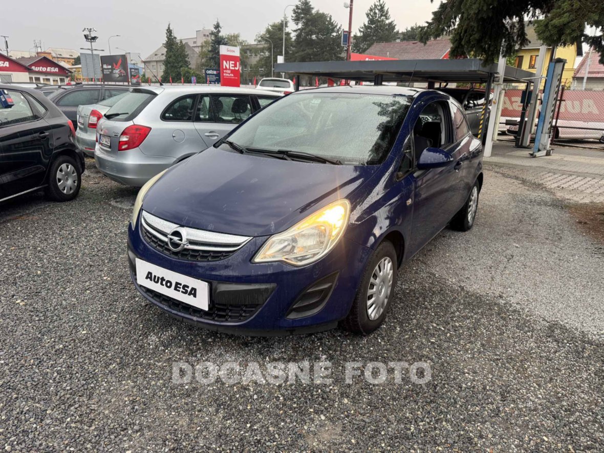 Opel Corsa, 1.0i, ČR, AC, temp, hatchback, benzín