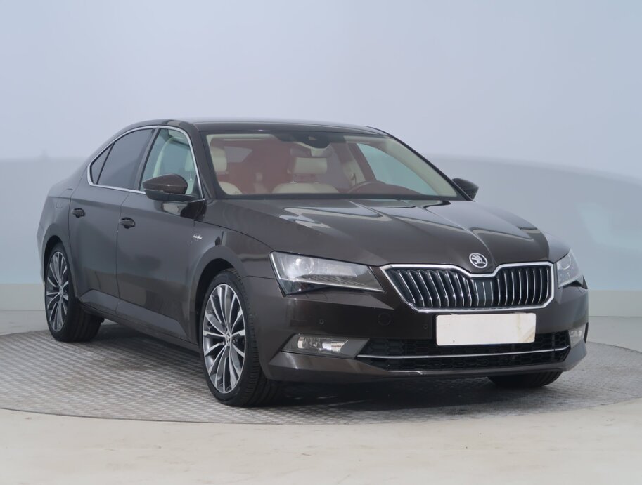Skoda Superb, 2.0 TSILaurin&Klement ,,