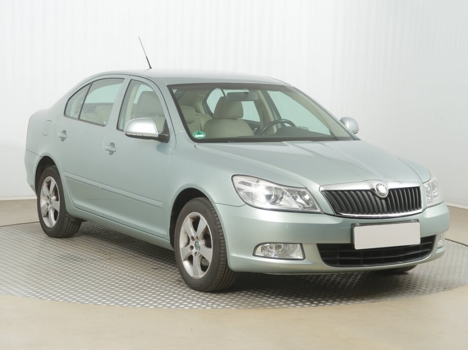 Skoda Octavia, 1.6, Serv.kniha, nová STK, Klima,,