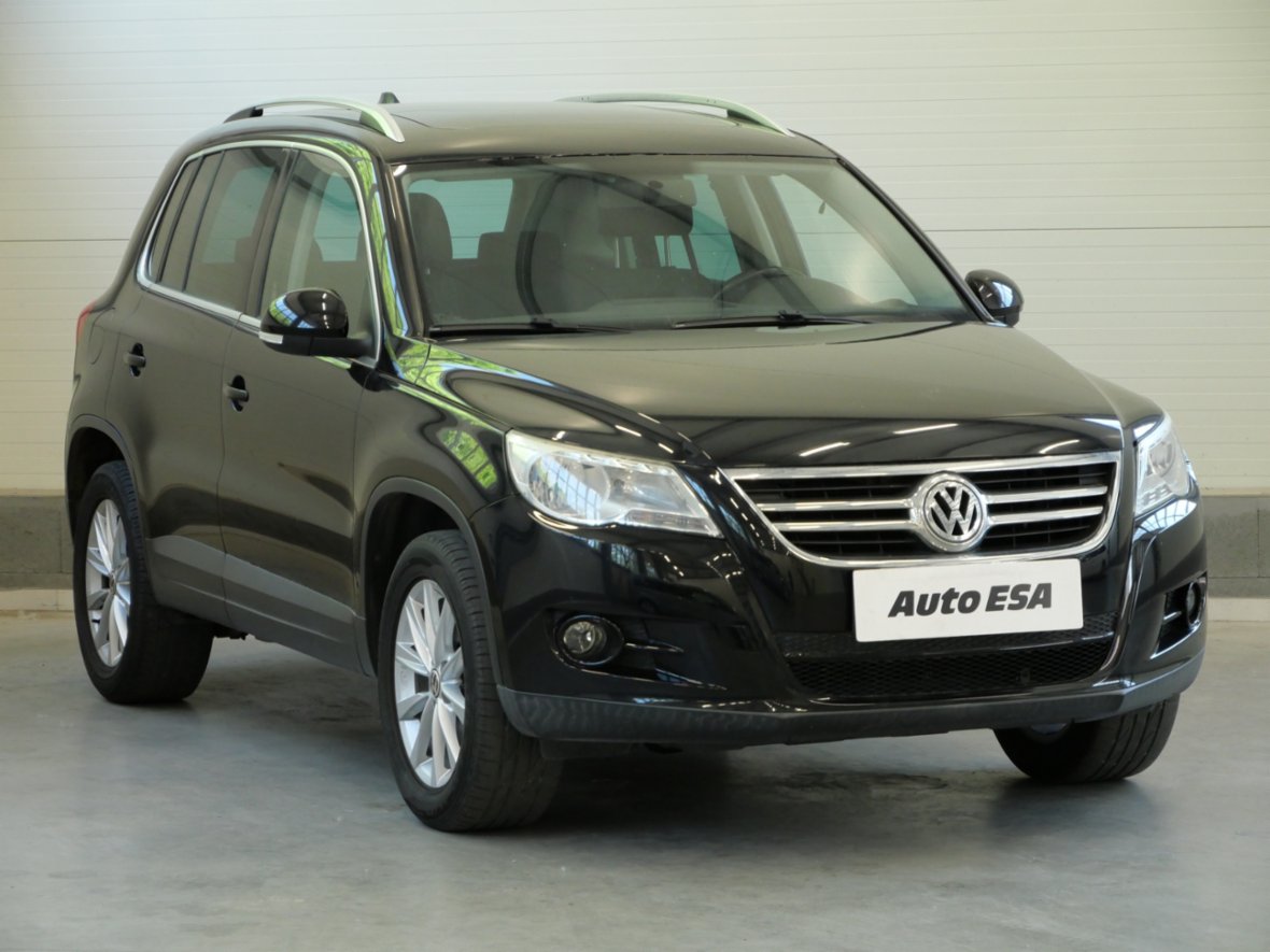 Volkswagen Tiguan, 4x4 2.0 TSi, SUV, benzín