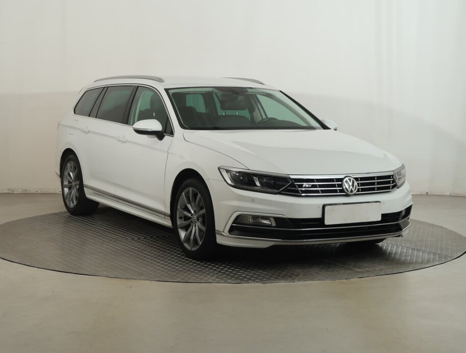 VW Passat, 2.0 TDI, Automat, ČR,2.maj,, Combi,