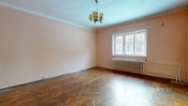 Obrovský rodinný dům v Petřvaldu u Karviné s velkým pozemkem