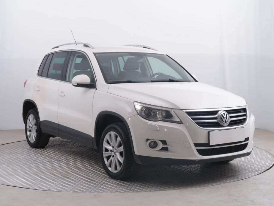 VW Tiguan, 2.0 TSI, 4X4, Xenony, Klima,, SUV,