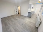 Pronájem bytu 1+kk balkon 35m2 Bartákova Praha 4