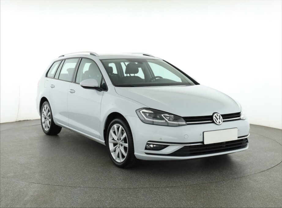 VW Golf, 1.4 TSIMarathon Edition , ČR,1.maj,,
