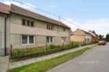 Prodej RD 4+1 a 2+1 v Moravských Prusech, okres Vyškov, 270m2 včetně garáže, celková plocha 1064m2