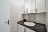 Nebytový prostor 83m2, snížené přízemí, Praha 3 - Hartigova