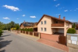 Prodej RD 6+kk / 2x balkon, vnitřní bazén, garáž, terasa, pozemek 655 m2, Zlatníky, Praha-západ
