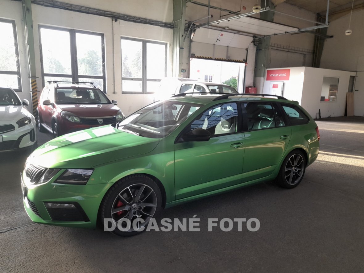 Škoda Octavia III, 2.0 TDi, ČR, DSG, LED, AC,