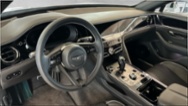 Bentley Flying Spur, limuzína, hybridní - benzin