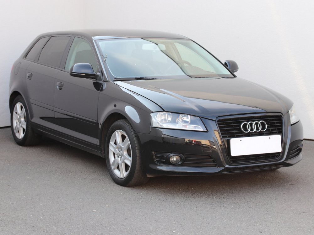 Audi A3, Quattro 2.0TDI, autoAC, hatchback, nafta
