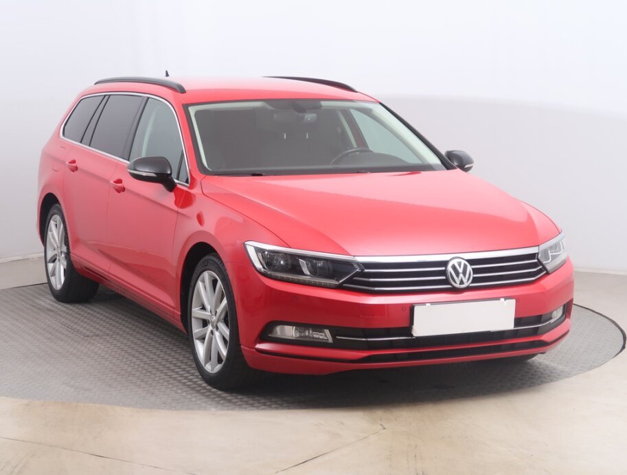 VW Passat, 1.6 TDIBusiness , Serv.kniha, Navi,,