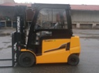 HYUNDAI 30BH-9 AKU triplex, boční posuv