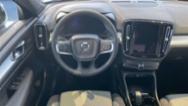 Volvo XC40, PLUS DARK, B4 FWD, 145+10 kW /, SUV,