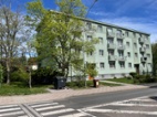 Světlý družstevní byt 2+1 s balkonem | 54 m², Ulice Zrenjaninská, Teplice| možnost vytvořit si bydlení podle vlastních představ. Byt je vyklizený, ihned k dispozici a nabízí ideální příležitost pro vlastní rekonstrukci bez kompromisů.