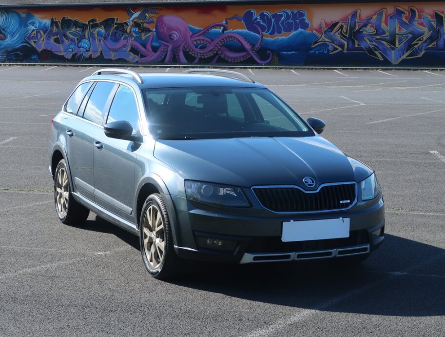 Skoda Octavia, 1.8 TSIScout , 4X4, Automat,, Combi