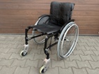 Mechanický invalidní vozík bez podnoží