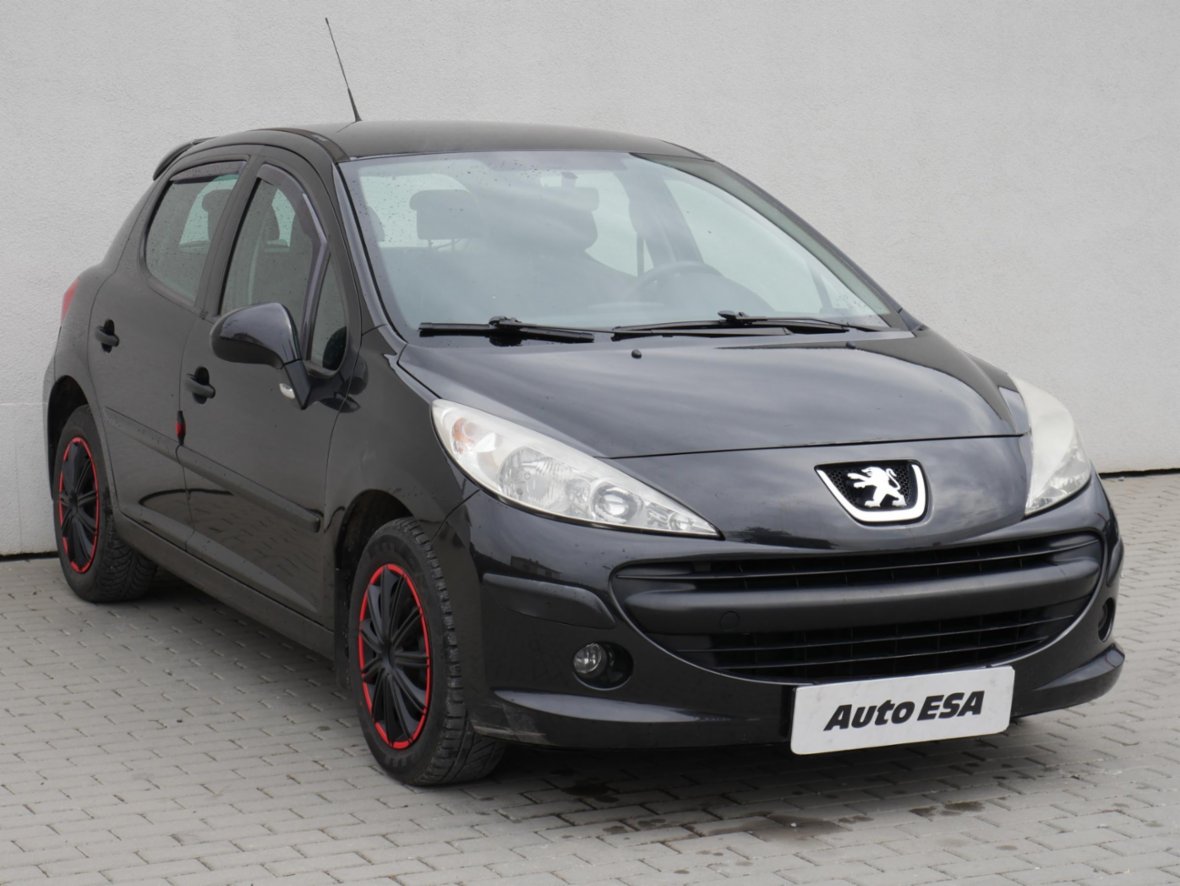 Peugeot 207, 1.4i, ČR, hatchback, benzín