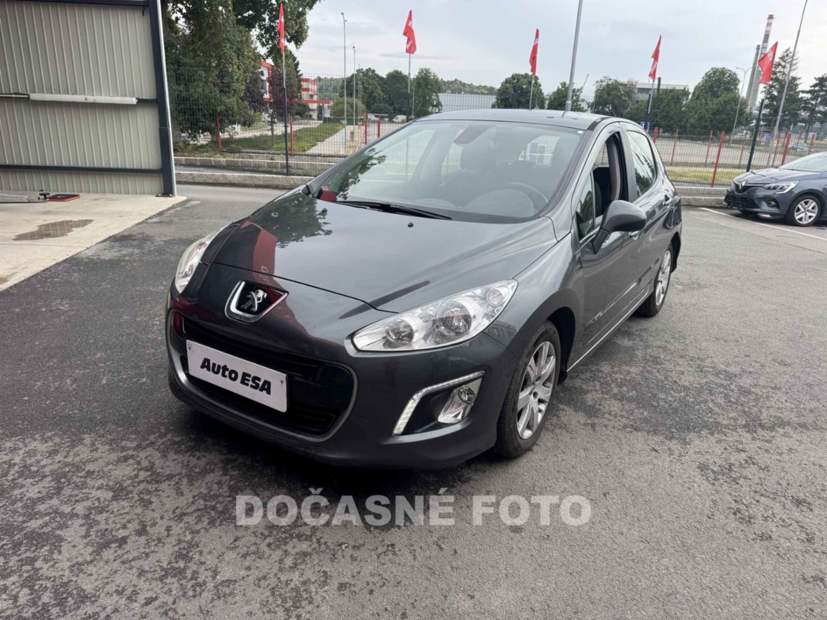 Peugeot 308, 1.6 HDI, 1.maj,ČR, hatchback, nafta