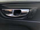 Volvo XC60, 2,0 AWD MOMENTUM PRO  B4, SUV, nafta
