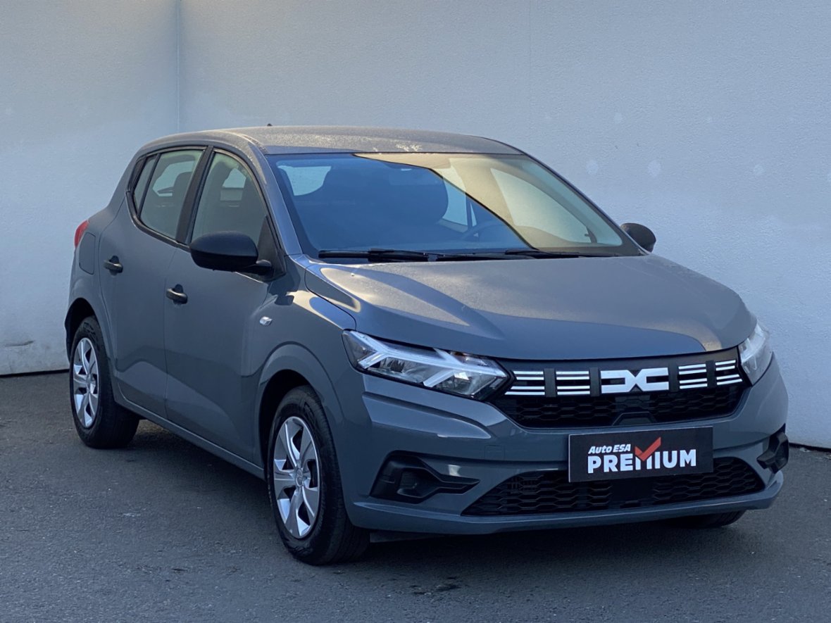 Dacia Sandero, 1.0 TCe Essential, 1.maj,ČR,
