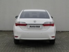 Toyota Corolla, 1.6i, ČR, LED, kamera, sedan,