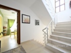 Architektonický skvost nad ikonickým Sveti Stefanem