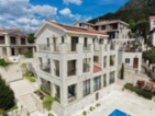 Architektonický skvost nad ikonickým Sveti Stefanem