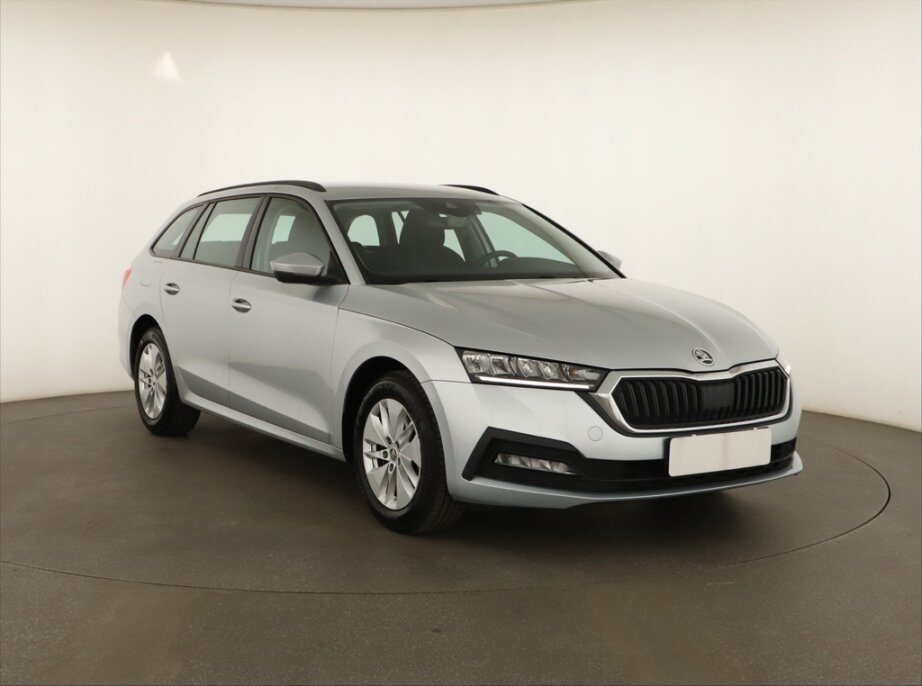 Skoda Octavia, 1.0 TSI e-tecAmbition , Automat, ČR