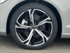 Volvo V60, 2,0 FWD PLUS DARK 145kW  B4, kombi,