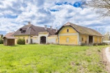 Usedlost u Třeboně s projektem na 13 apartmánů – skvělá investice