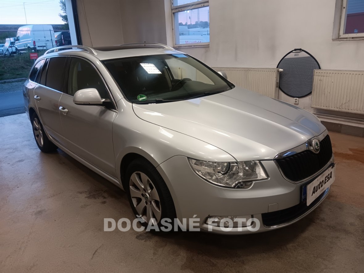 Škoda Superb II, 2.0TDi, ČR, Xenon, panor, kombi,