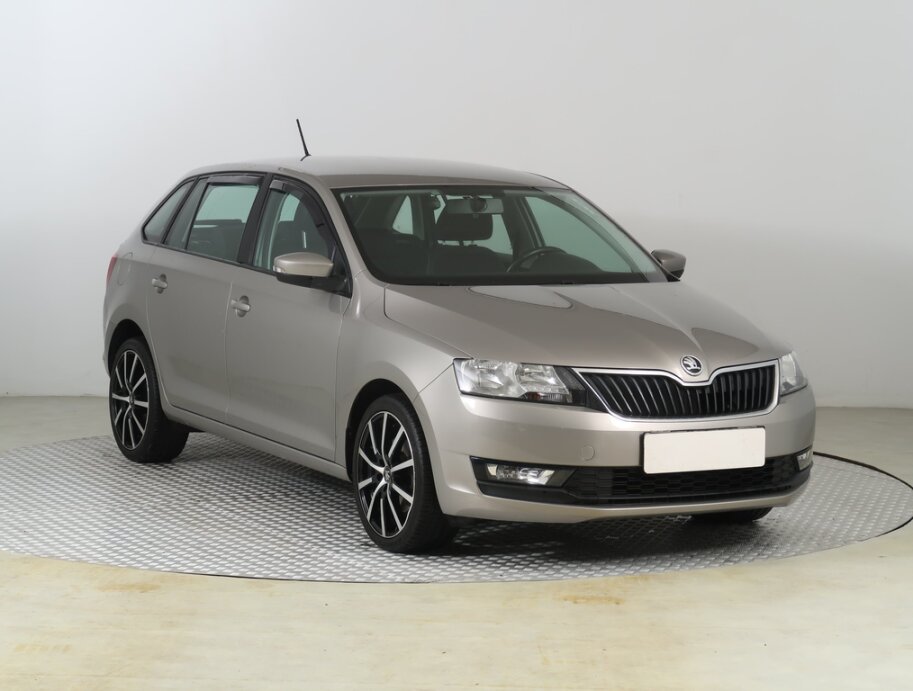 Skoda Rapid Spaceback, 1.0 TSISpaceback , ČR,2.maj