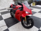 Ducati Panigale V4 S, silniční cestovní
