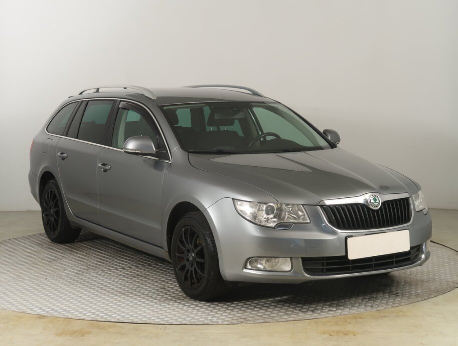Skoda Superb, 2.0 TDI, Navi, Xenony, Klima,, Combi