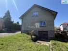 Prodej rodinného domu (4 byty), 295