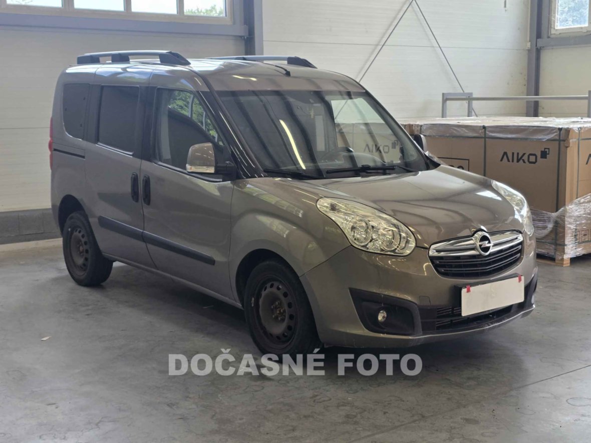 Opel Combo, 7míst 1.6CDTi, AC, temp, MPV, nafta