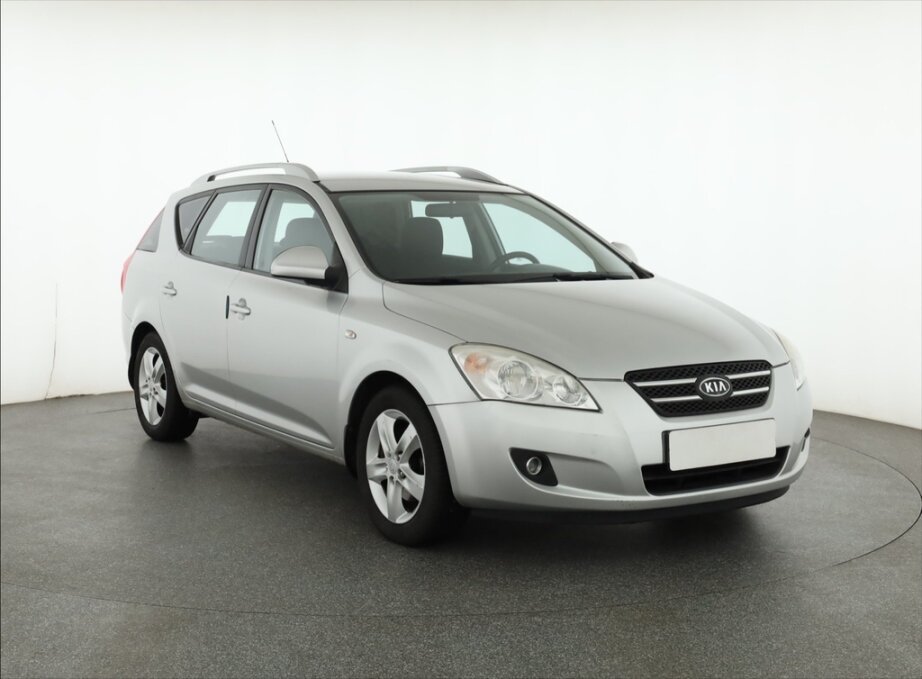 Kia Ceed, 1.4 CVVT, po STK, Klima, slušný stav,
