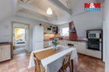 Prodej rodinného domu, 182 m², Karlovy Vary, ul. Na Stezce