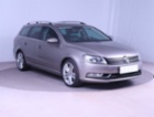 VW Passat, 2.0 TDIHighline , Automat, Kůže, Navi,,