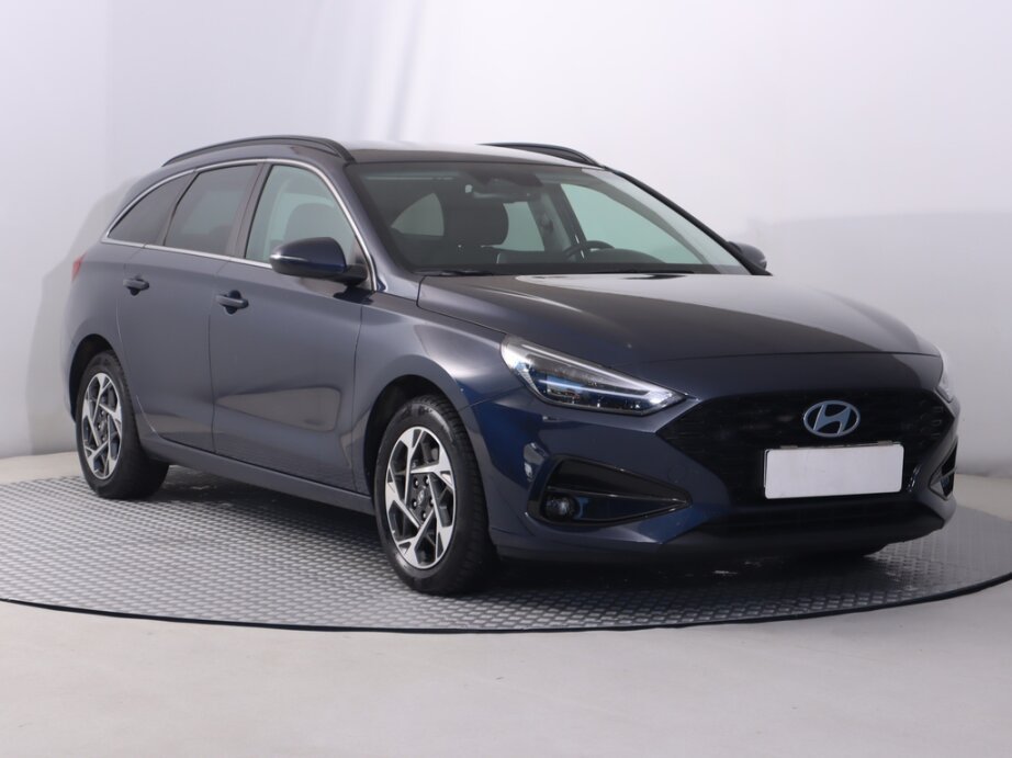 Hyundai i30, 1.5 DPIFamily Comfort , ČR,1.maj,,