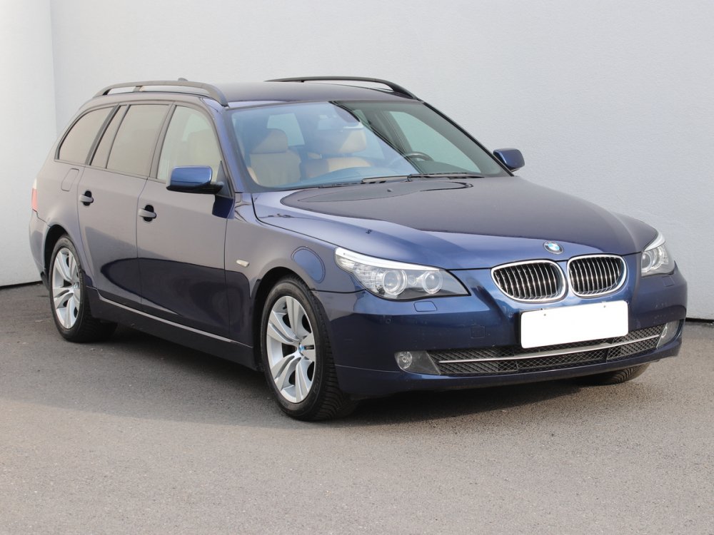 BMW Řada 5, 525 xDrive 3.0d, ČR, AT, kombi, nafta