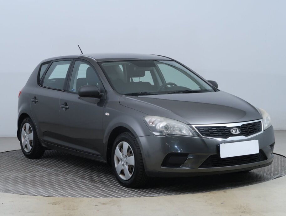 Kia Ceed, 1.4 CVVT, po STK, Klima, servisované,