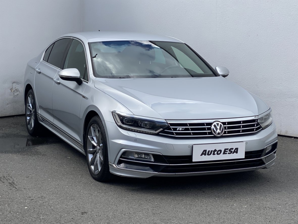 Volkswagen Passat, 4x4 R-Line 2.0 TDi Highline,