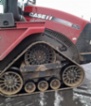 Case 660HP Quadtrac pás kloub, r.v. 2016, barva