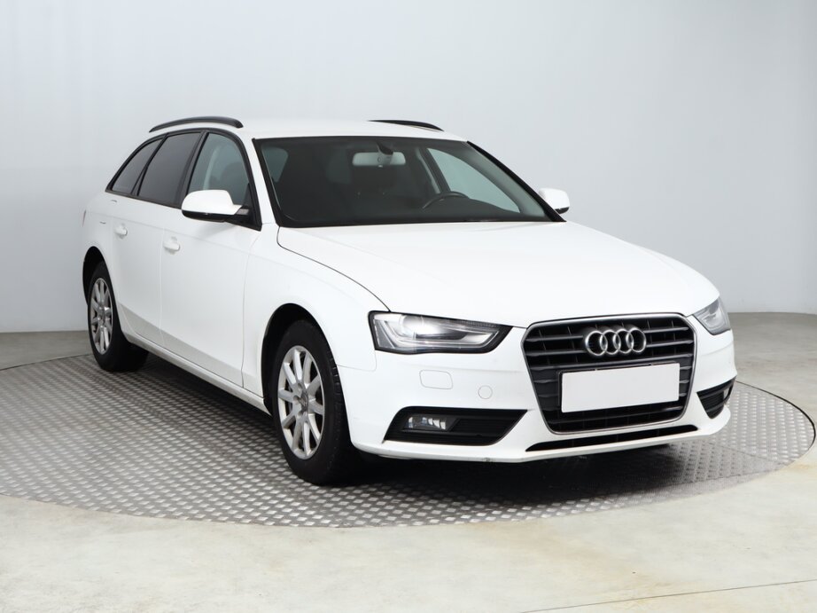 Audi A4, 1.8 TFSIAmbiente , Serv.kniha, Xenony,,