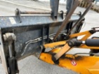 JCB 4CX traktorbagr, r.v. 2009, barva neuvedeno,