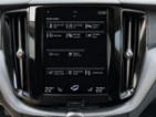 Volvo XC60, B4 AWD MOMENTUM, KAMERA, ACC,, SUV,
