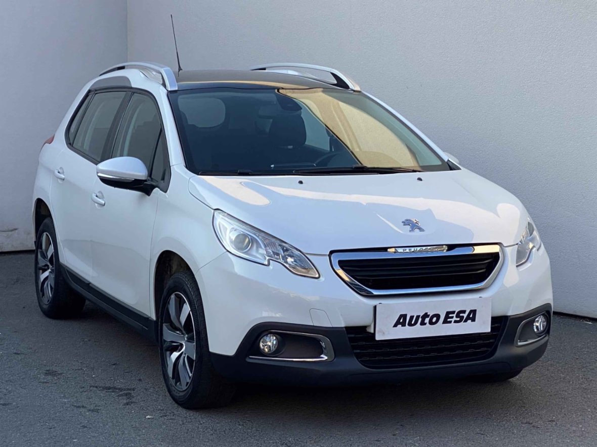 Peugeot 2008, 1.6 e-HDi, Navi, kamera, SUV, nafta