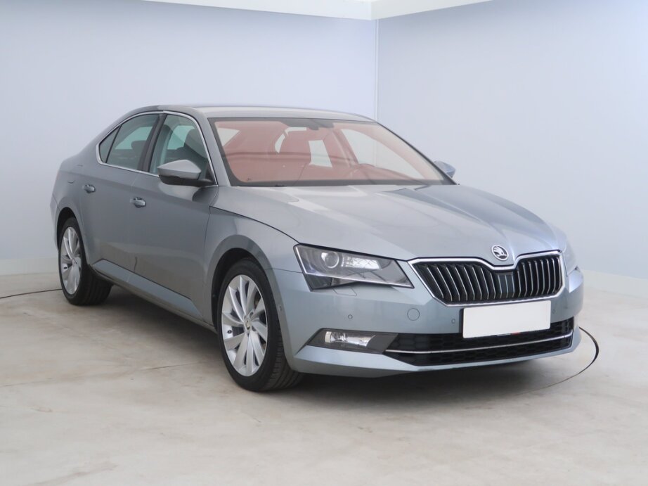 Skoda Superb, 1.6 TDI, Navi, Xenony, Klima,,